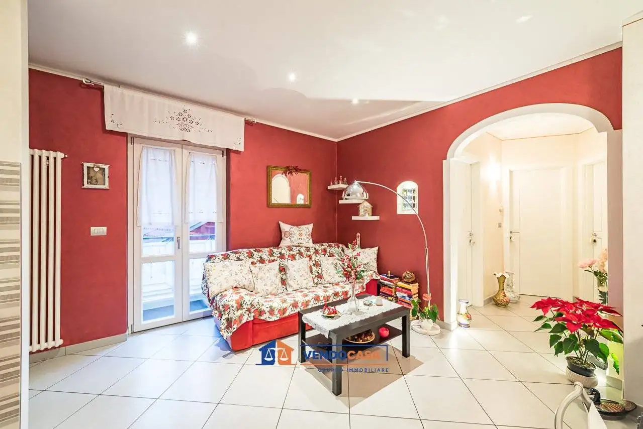 Trilocale via Giovanni Battsita Cariolo 9, Centro, Dronero - foto 5