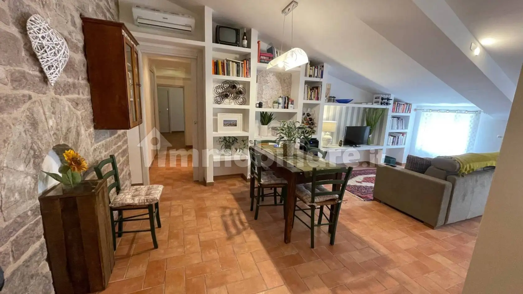 Attico - Mansarda in affitto a Spello