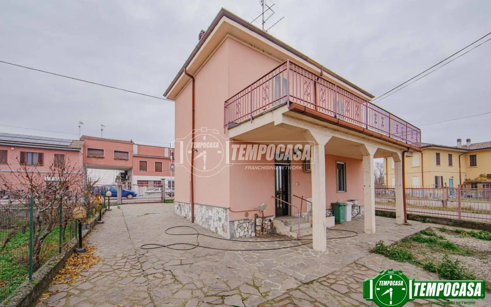 Villa in vendita a Pavia