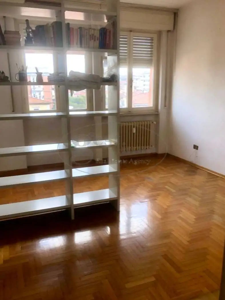 Appartamento da ristrutturare, quinto piano, Piazza Roma - Borgo Cappuccini, Livorno - foto 2