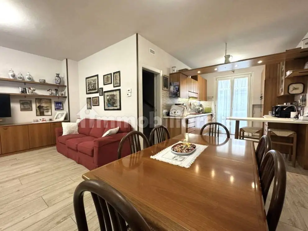 Villa a schiera 5 locali, ottimo stato, Centro, Cologne - foto 2