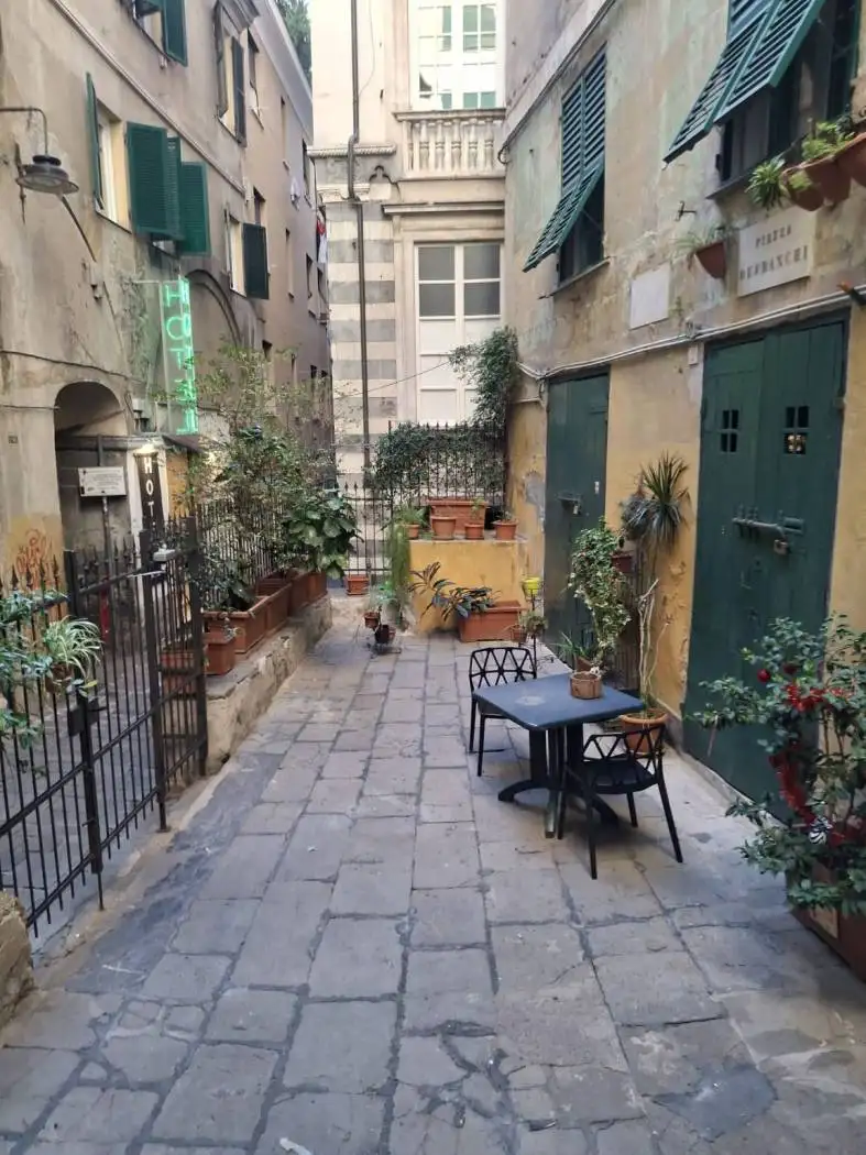 Appartamento in vendita a Genova