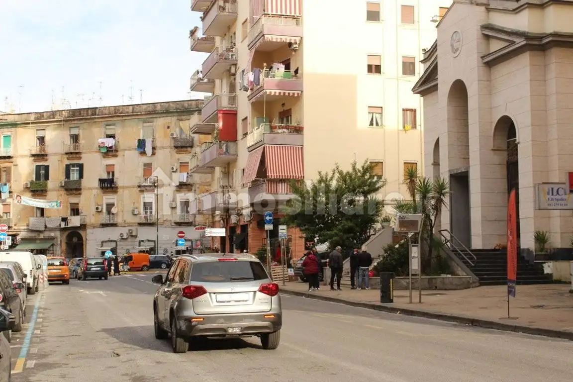 Appartamento in affitto a Napoli