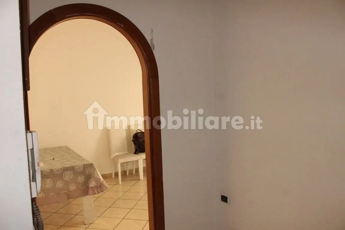 Trilocale via delle Legioni 24, Fuorigrotta, Napoli - foto 3