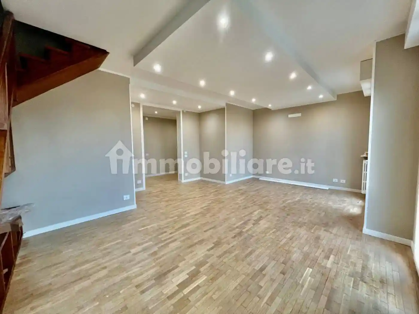 Appartamento ottimo stato, su più livelli, Ospizio - San Maurizio, Reggio Emilia - foto 2