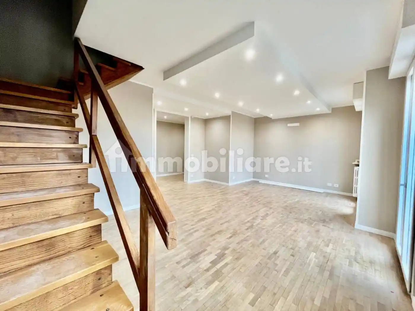 Appartamento ottimo stato, su più livelli, Ospizio - San Maurizio, Reggio Emilia - foto 4