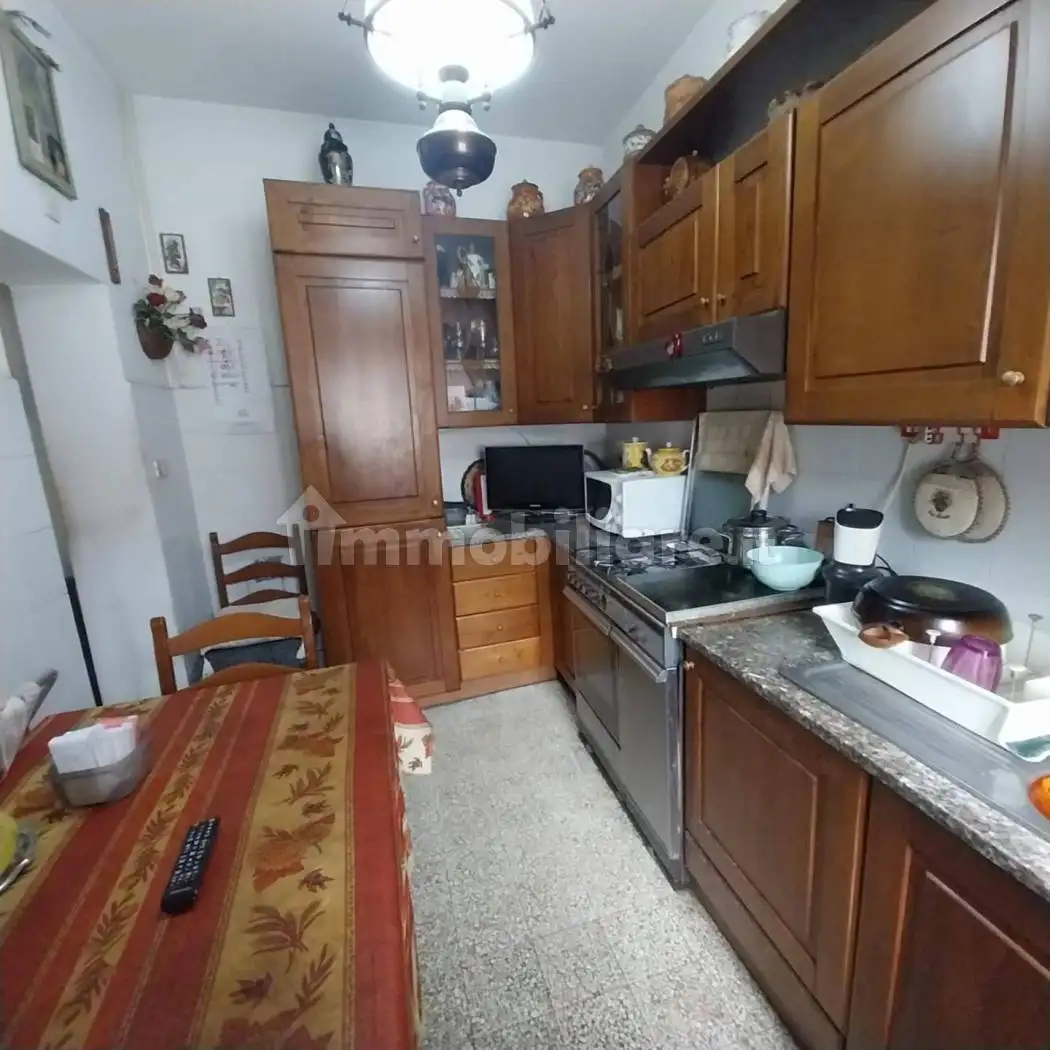 Terratetto unifamiliare 150 m², da ristrutturare, Centro, Calci - foto 5