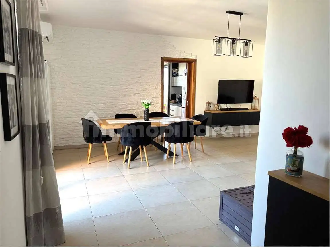 Appartamento in vendita a Lizzanello