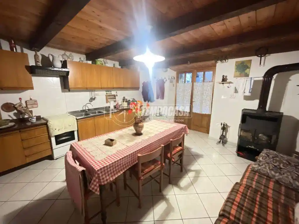 Terratetto unifamiliare 70 m², buono stato, Valprato Soana - foto 2