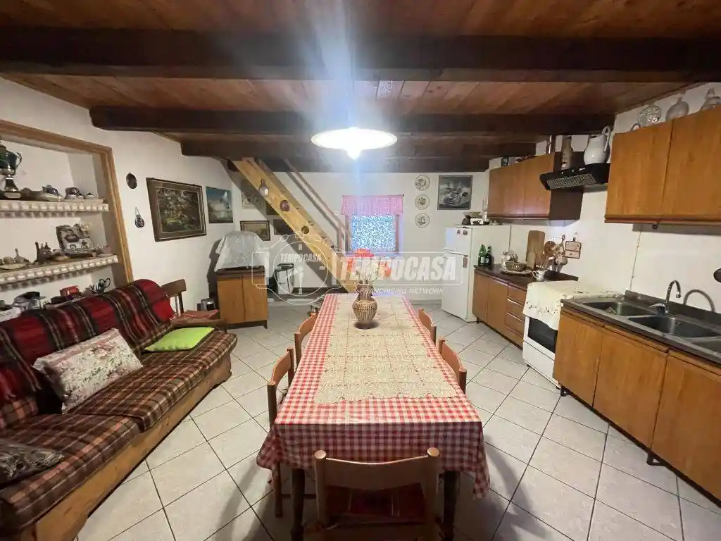 Terratetto unifamiliare 70 m², buono stato, Valprato Soana - foto 4