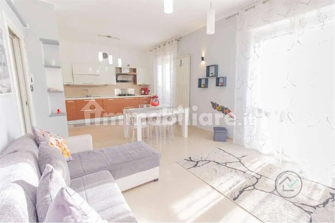 Appartamento in vendita a Carnago