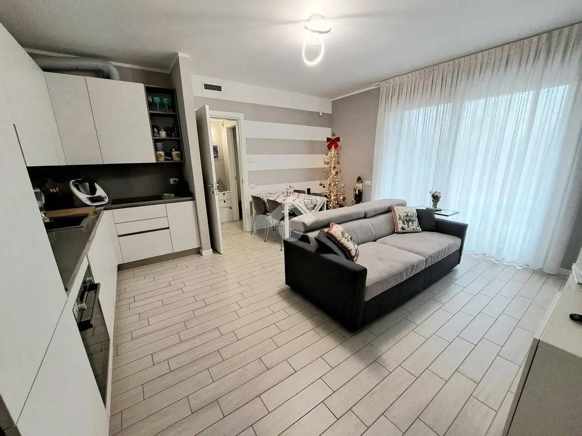 Bilocale via Gaetano Donizetti 71, Area Lavanderie, Redecesio, Segrate - foto 2