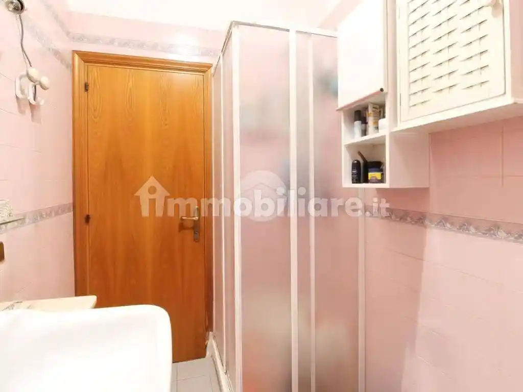 Quadrilocale via Giuseppe Garibaldi 37, Centro, Alba Adriatica - foto 4