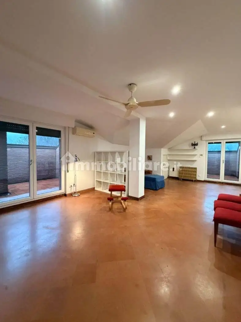 Appartamento in affitto a Bologna