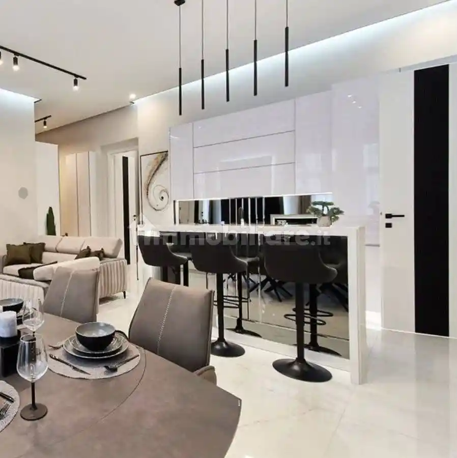 Quadrilocale via Trincea delle Frasche, Corso San Gottardo, Milano - foto 5