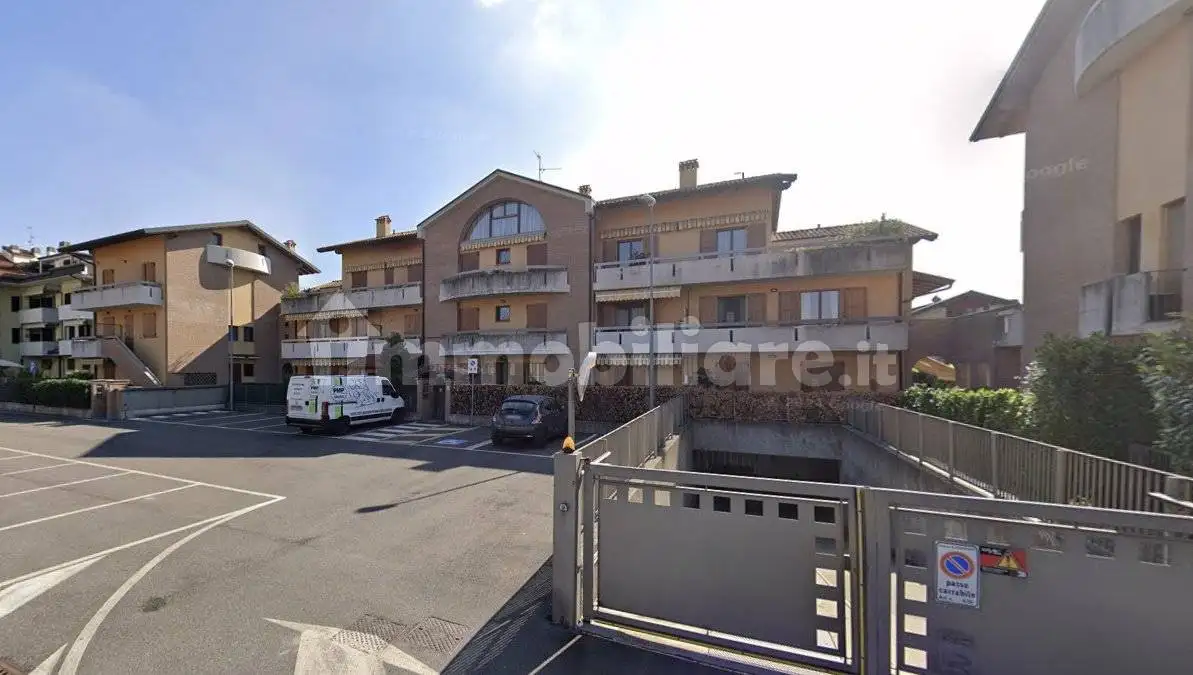 Appartamento in asta a Brusaporto