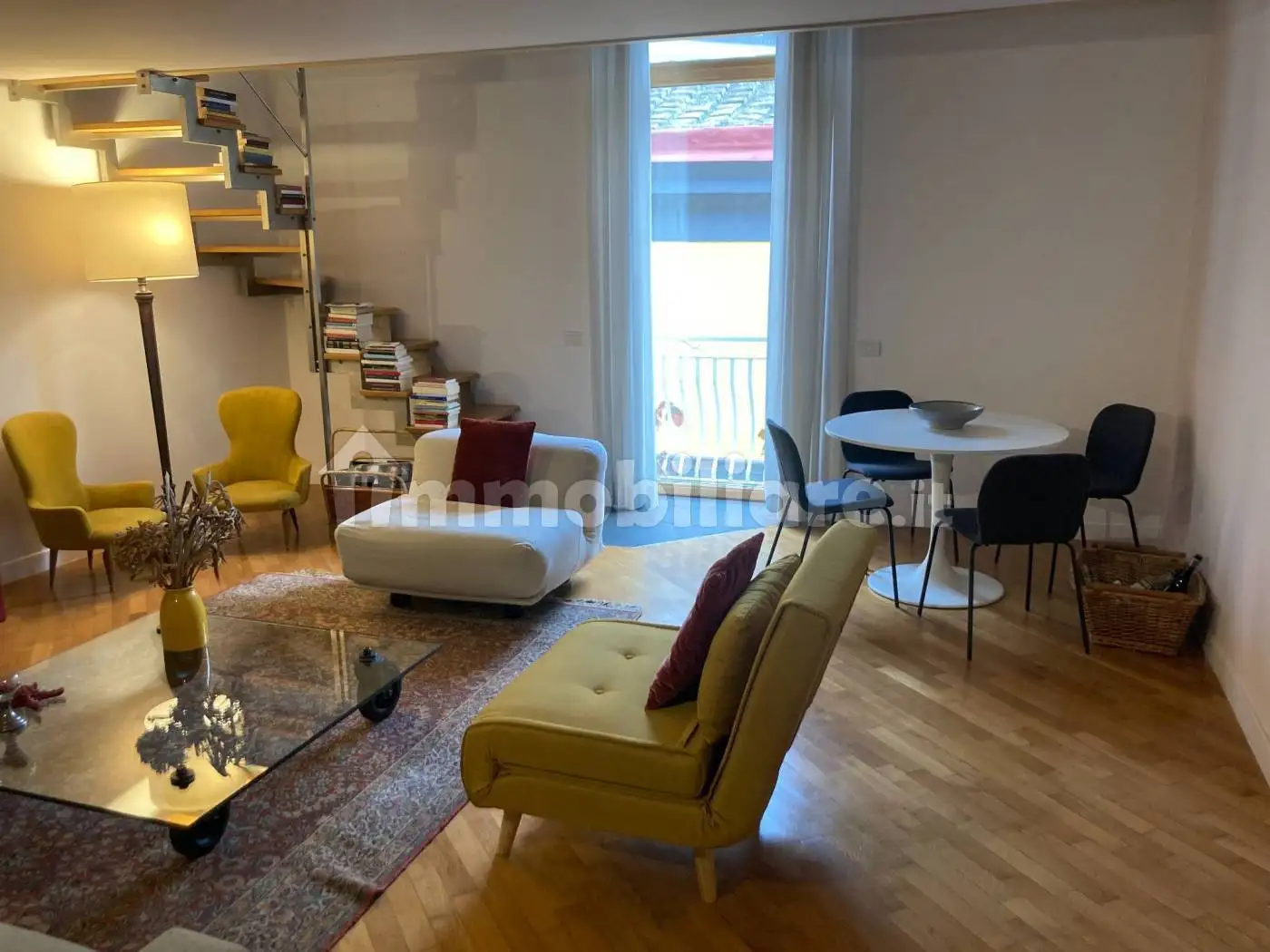 Bilocale ottimo stato, terzo piano, Chiaia, Napoli - foto 2