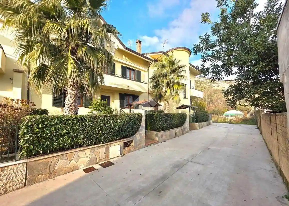 Villa a schiera via Croce, Centro, Durazzano - foto 2