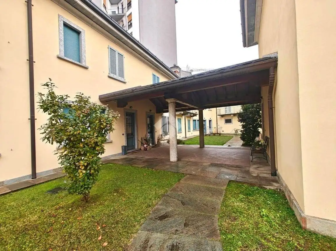 Appartamento in affitto a Cantù