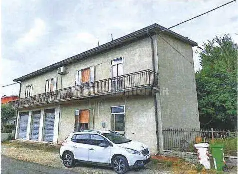 Palazzo - Stabile in asta a Porto Viro