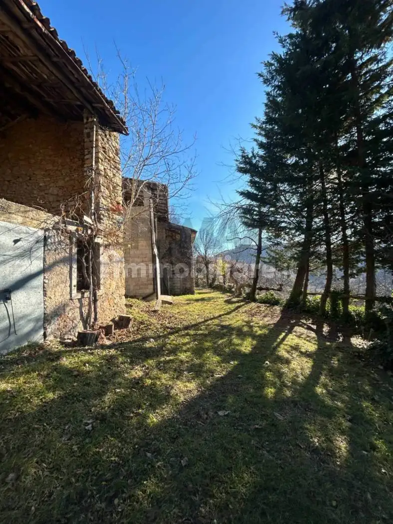 Rustico - Casale in vendita a Badia Calavena