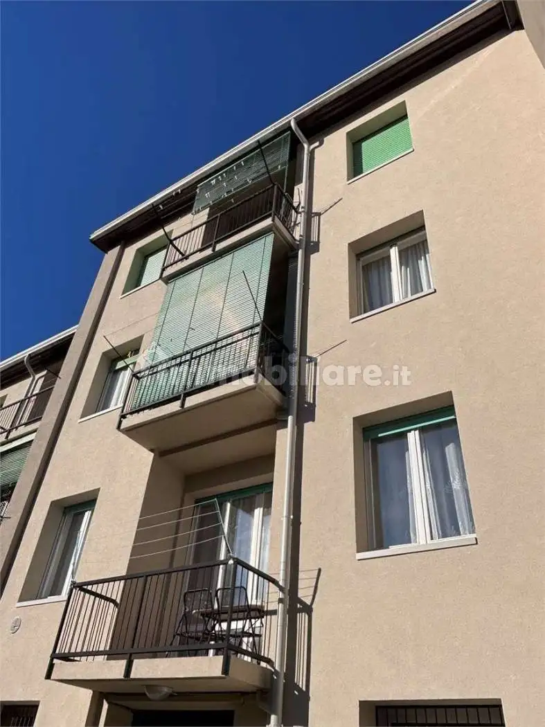 Quadrilocale buono stato, quarto piano, Centro, Arona - foto 2