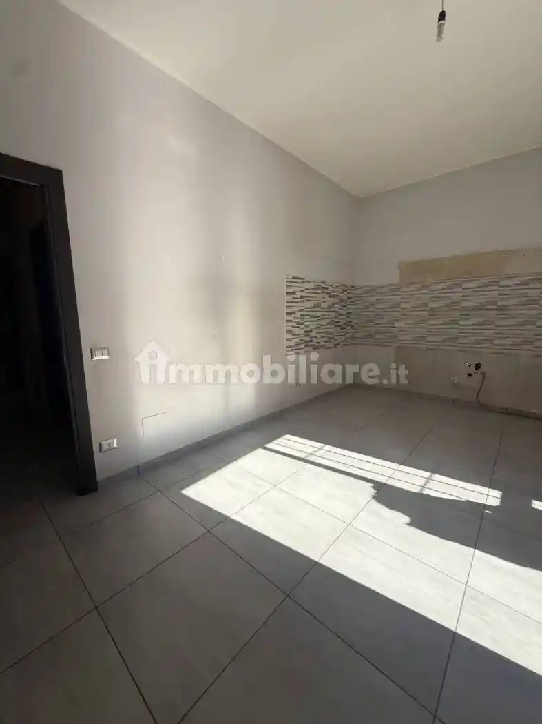 Trilocale ottimo stato, quarto piano, Fuorigrotta, Napoli - foto 4