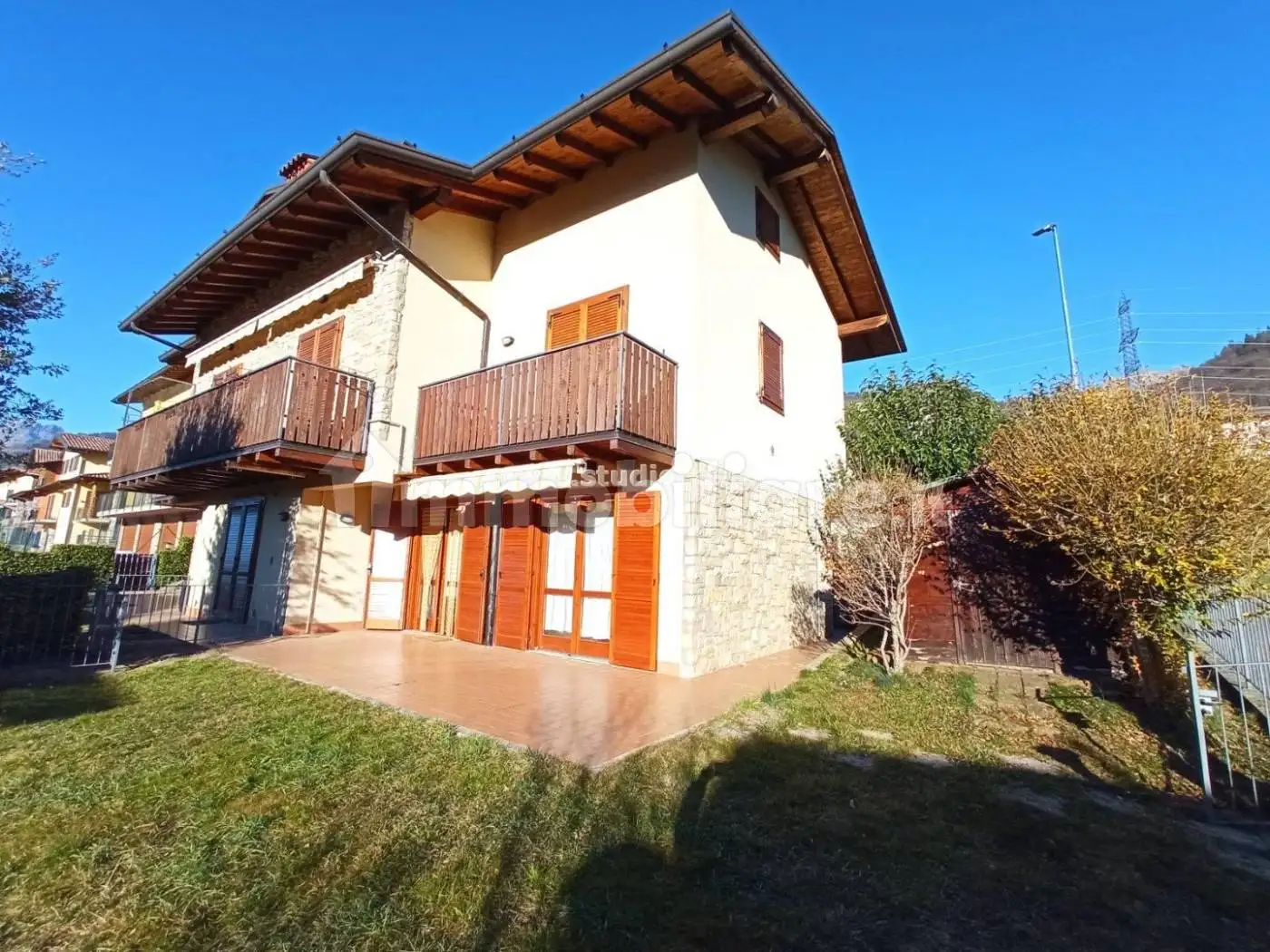 Appartamento in vendita a Parre