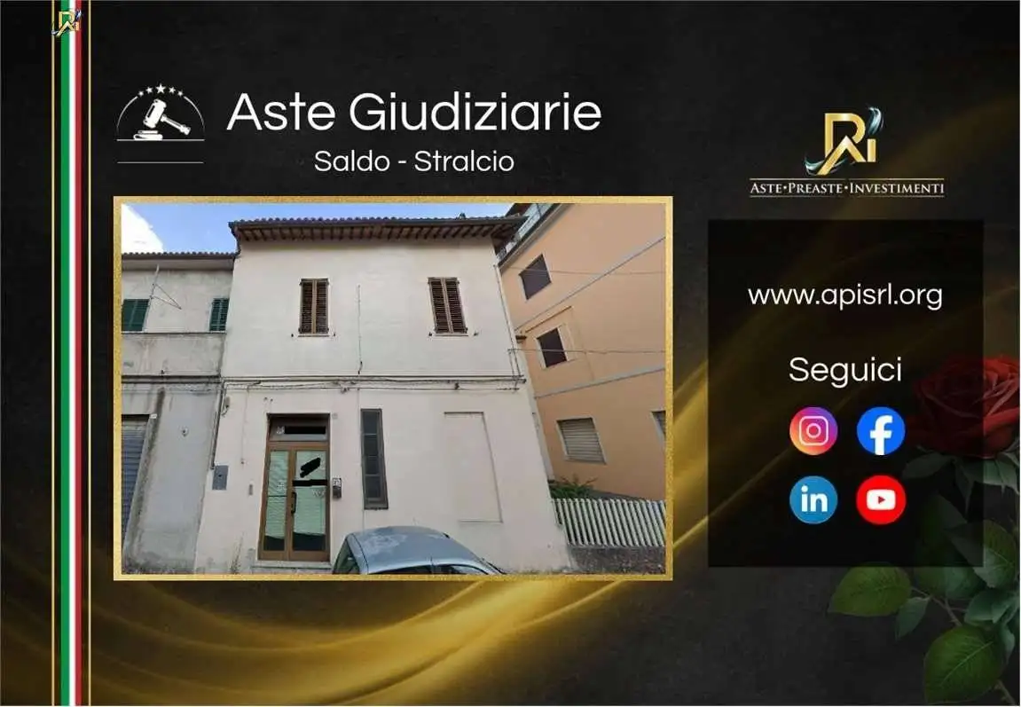 Casa indipendente in asta a Castelraimondo