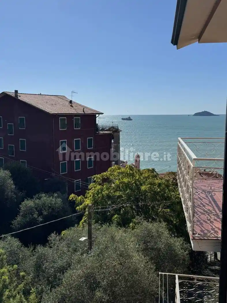 Appartamento in vendita a Lerici