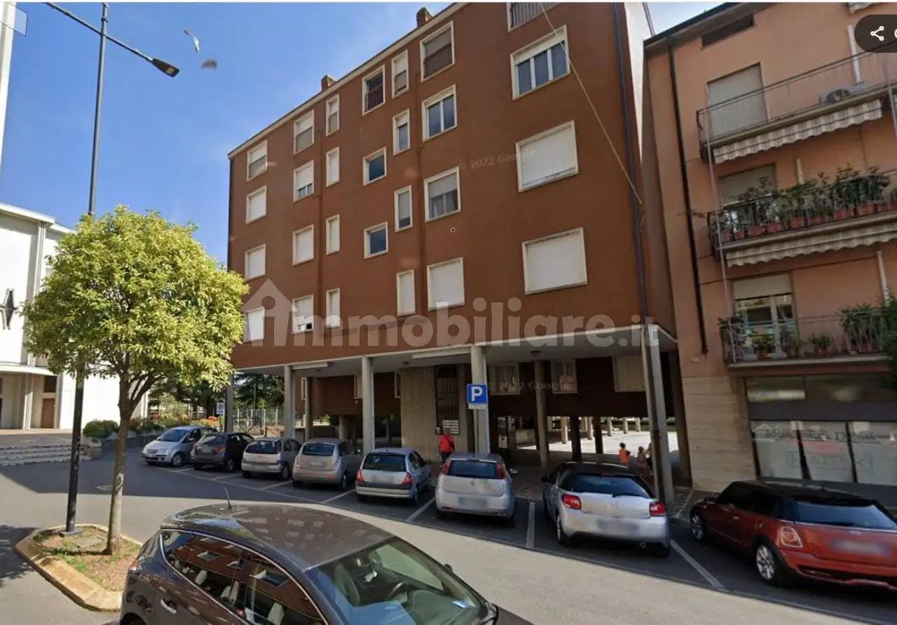 Appartamento all'asta piazza IV Novembre, Azzano San Paolo - foto 2