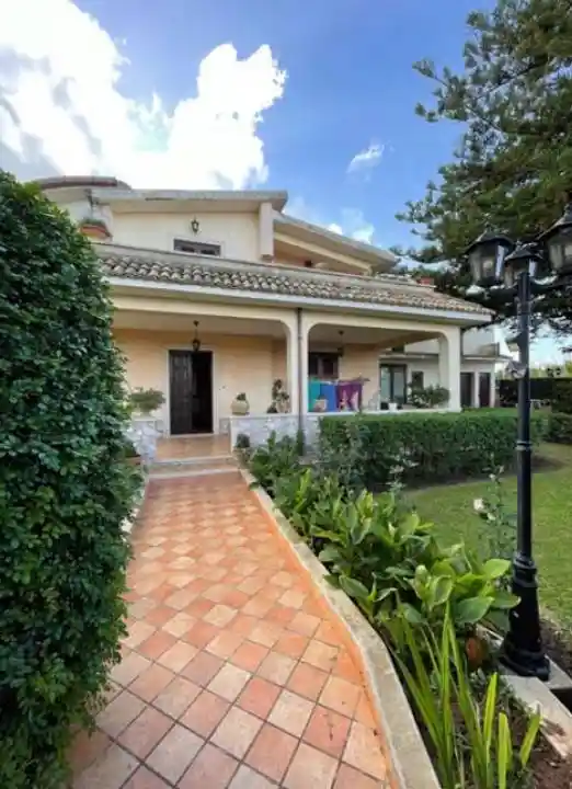 Villa all'asta c.da Fanusa, traversa Daniele Impellizzeri, Siracusa - foto 2