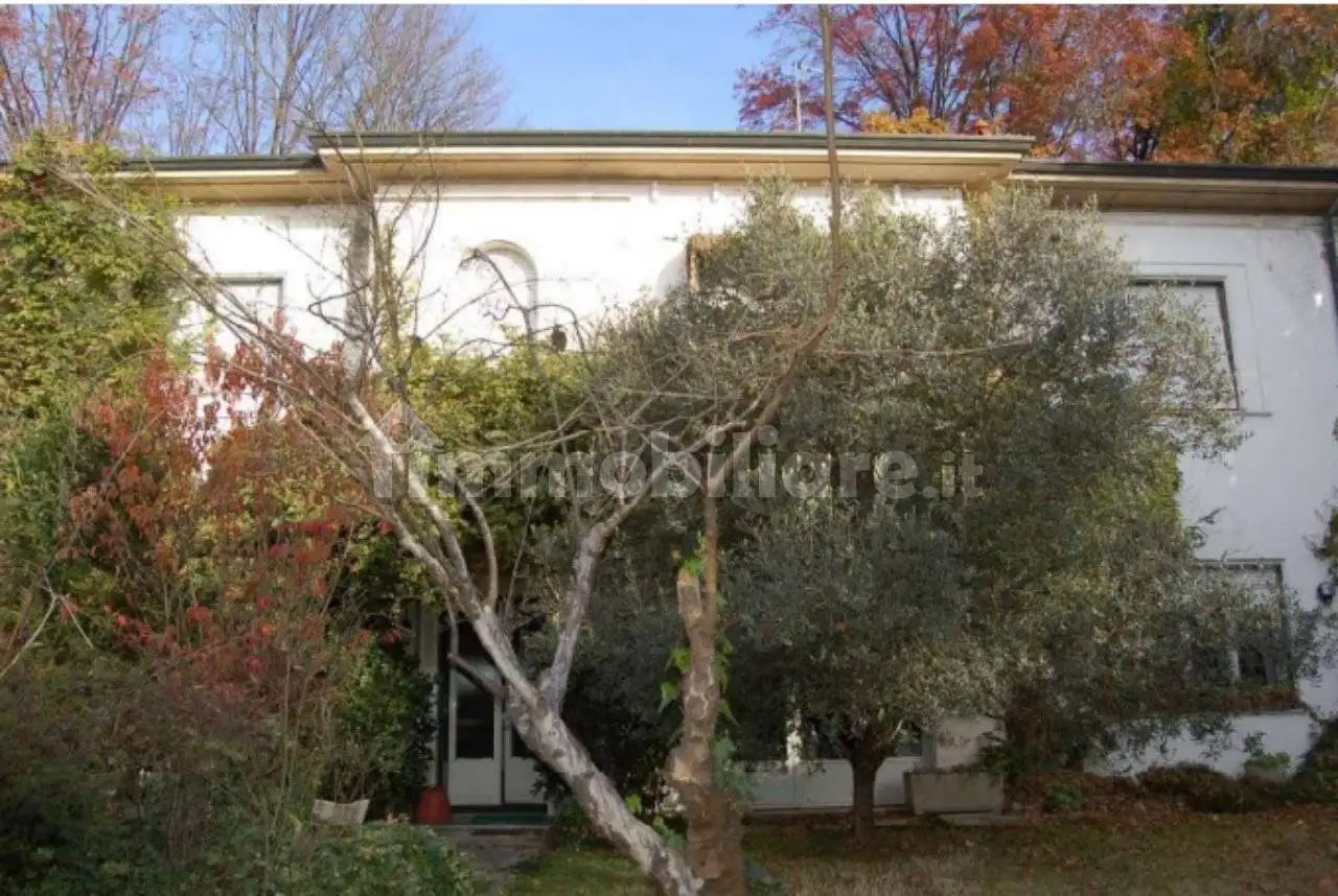 Villa all'asta via Mazzini, Albizzate - foto 2