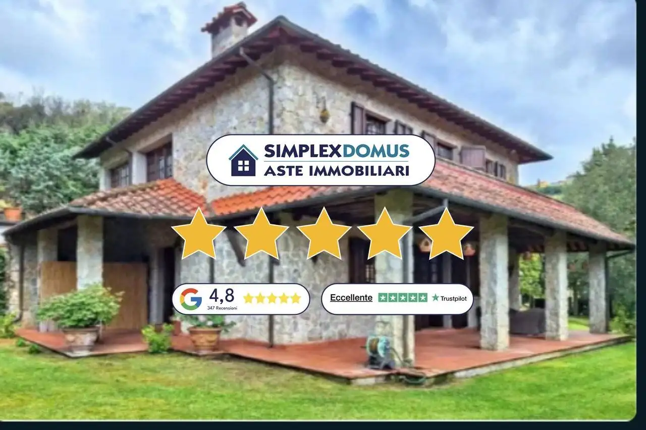 Villa in asta a Camaiore