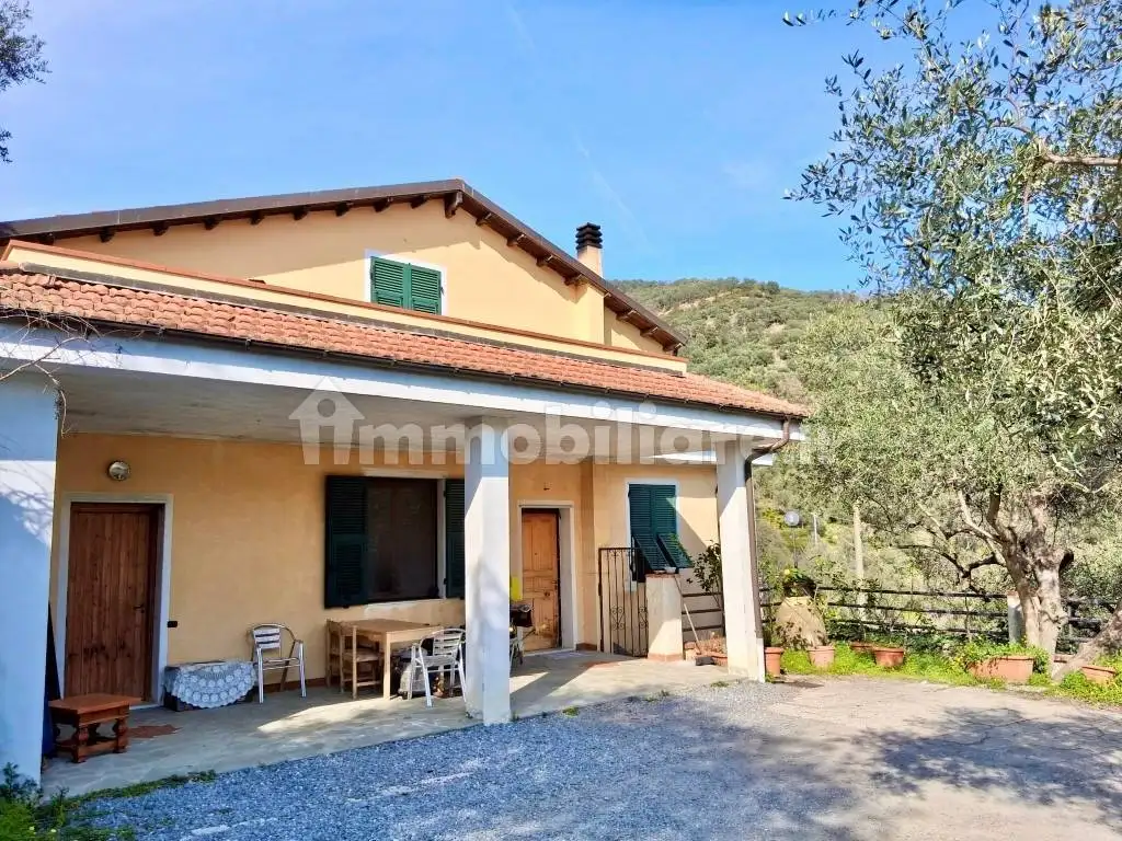 Villa in vendita a Imperia