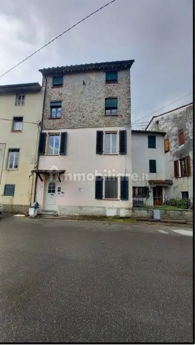 Appartamento all'asta via della Chiesa XI, Lucca - foto 3