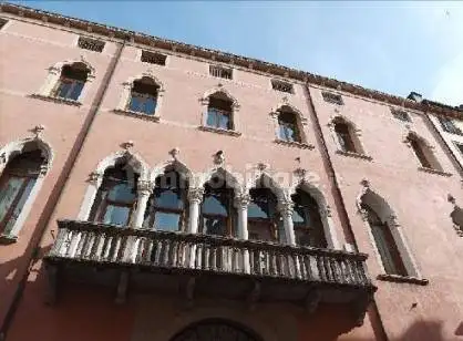 Appartamento all'asta Galleria del Pozzo Rosso, Vicenza - foto 5