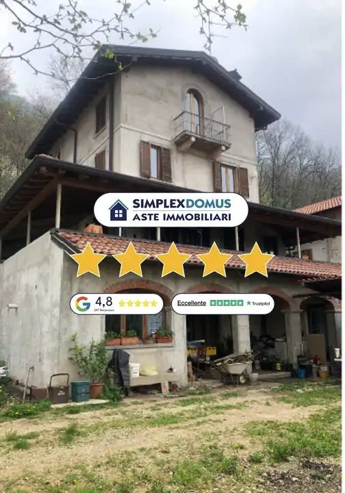 Villa in asta a Arcisate