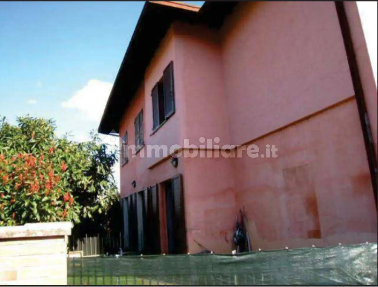 Appartamento all'asta via Delle Ginestre, Angera - foto 2