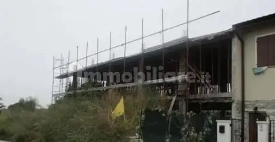 Palazzo - Stabile in asta a Pescarolo ed Uniti