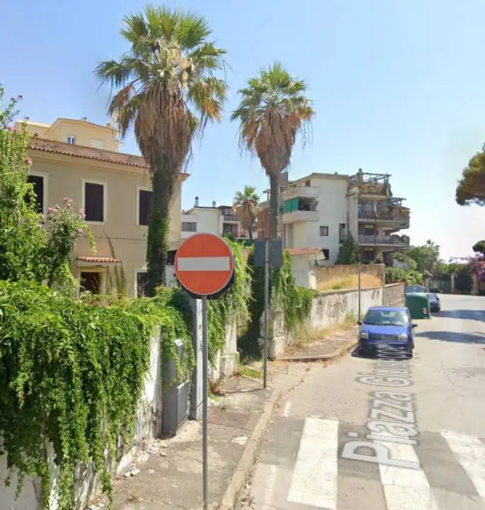 Appartamento all'asta piazza Verdi, Civitavecchia - foto 2