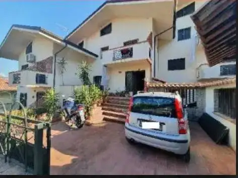 Villa all'asta via Gerolamo Sambiase, Cosenza - foto 3