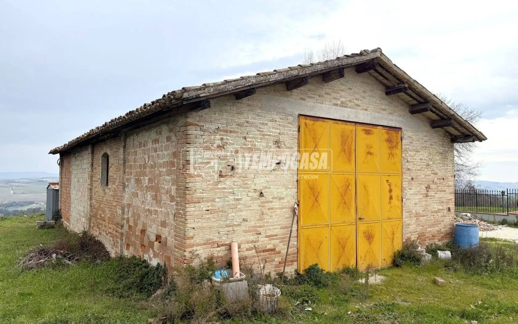 Rustico - Casale in vendita a Ostra Vetere