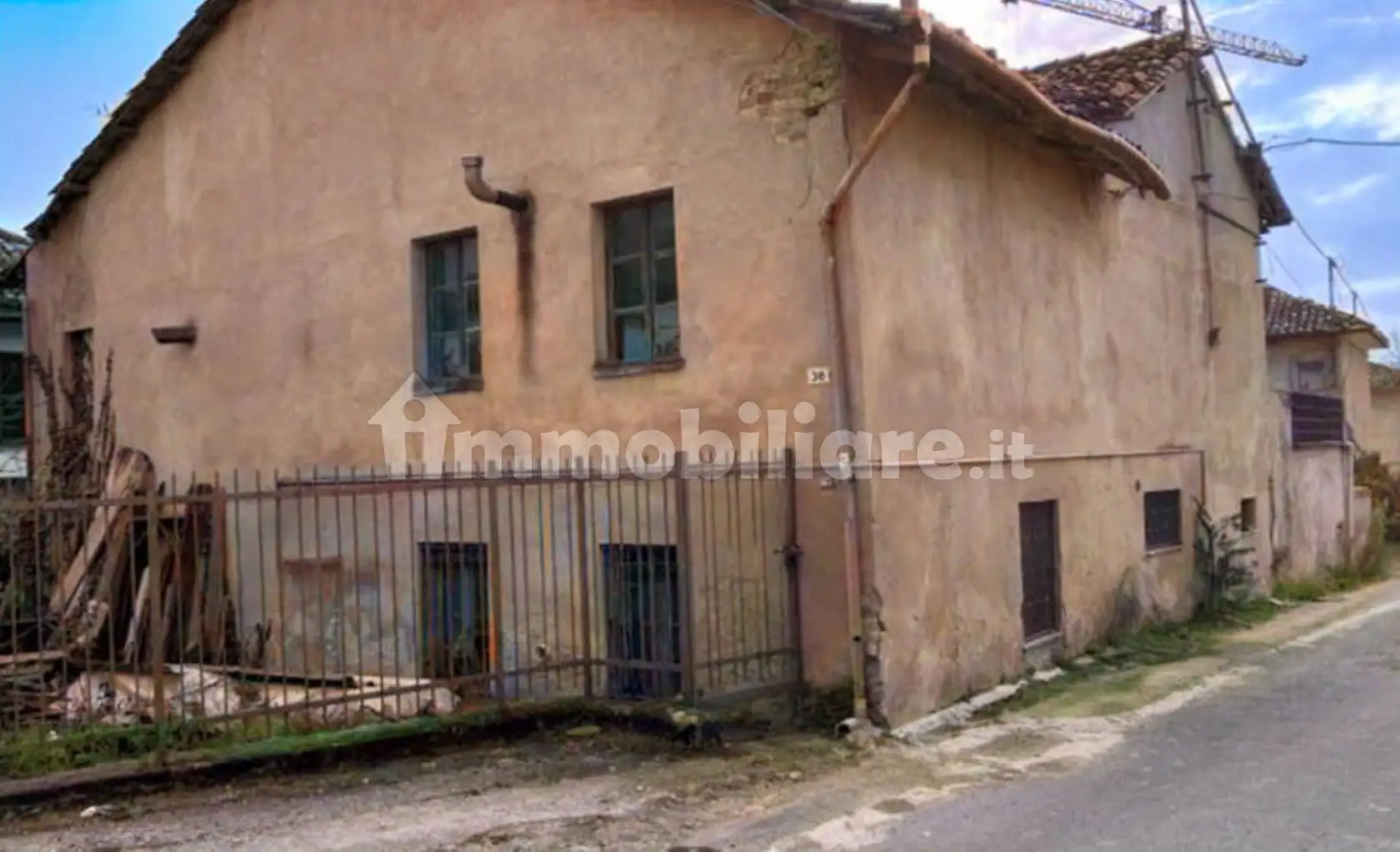 Rustico - Casale in asta a Castagnole delle Lanze