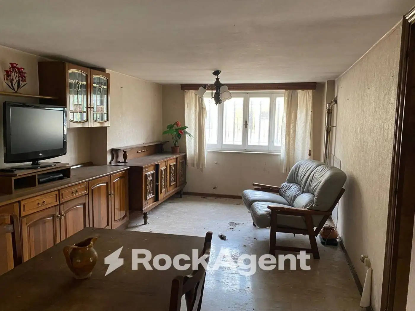 Casa indipendente in vendita a Foligno
