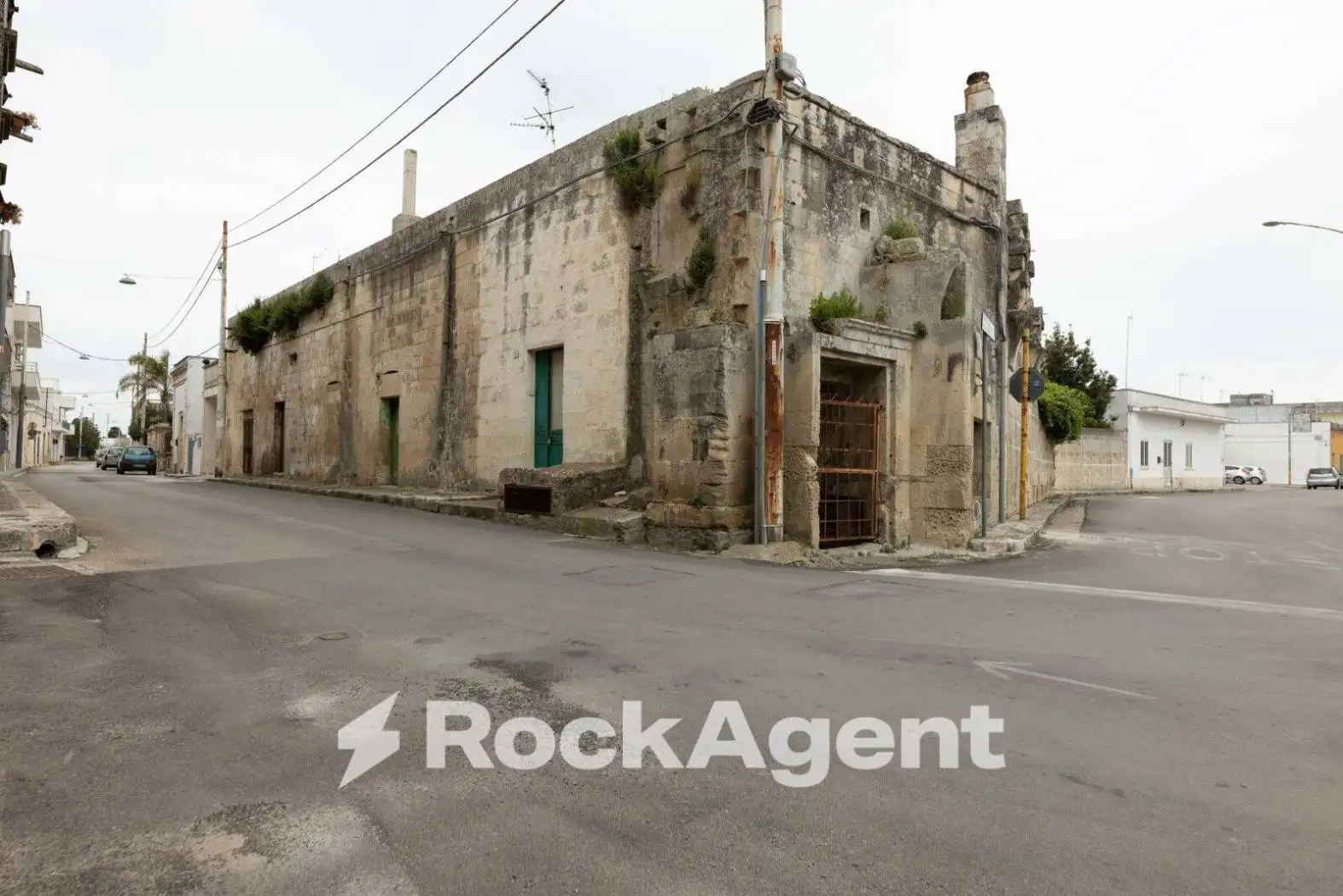 Palazzo - Edificio in vendita a Cursi