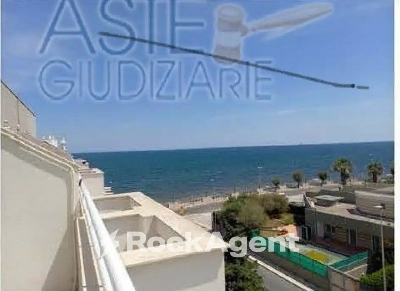 Quadrilocale Lungomare Ugo Lorusso, 47, Palese, Bari - foto 2