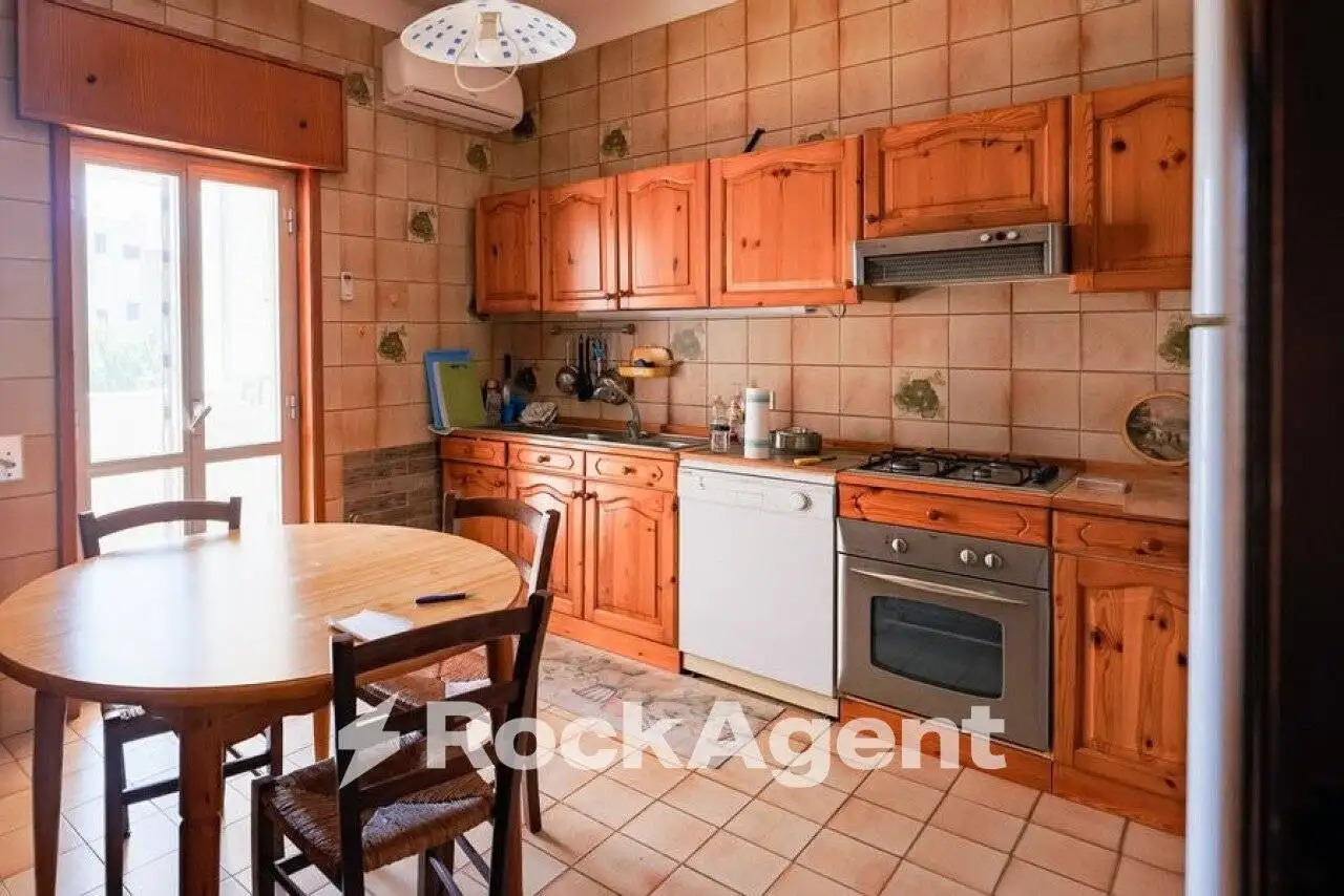 Appartamento via Casale Cerrate, 24, Università - Via Taranto, Lecce - foto 2