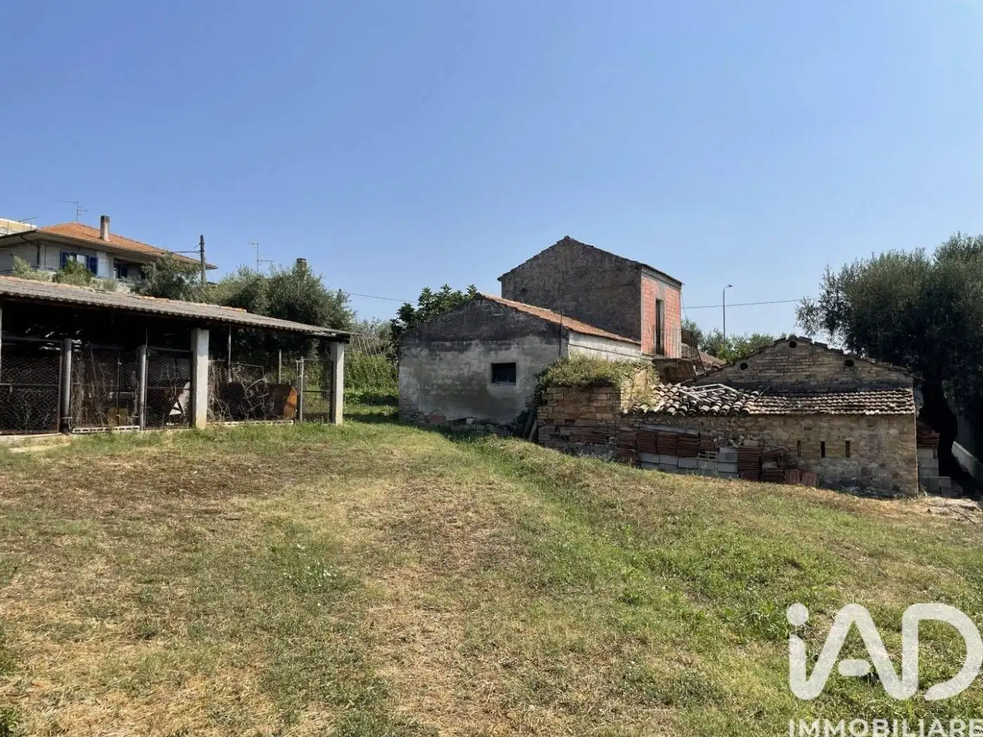 Rustico - Casale in vendita a Roseto degli Abruzzi