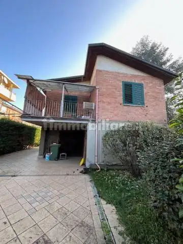 Villa in vendita a Tortona